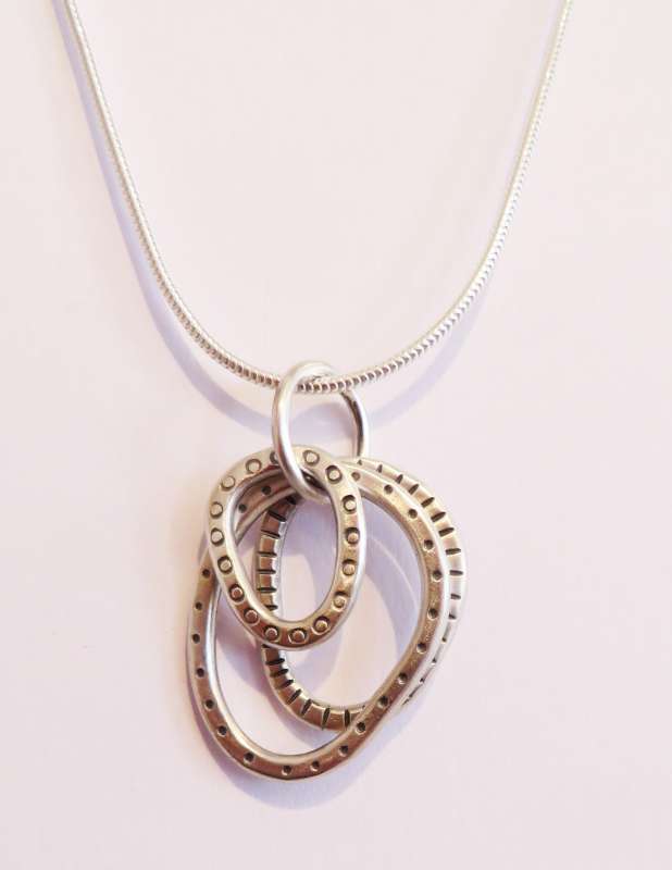 Triple hoop necklace